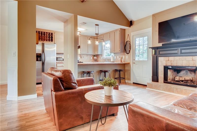 3183 Hunt Rd, Acworth, GA 30102 - photo 1