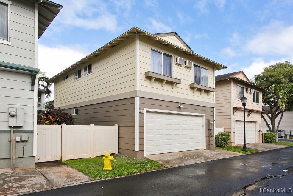 Two-story 3/2.5 with 2-car garage in Cortebella in