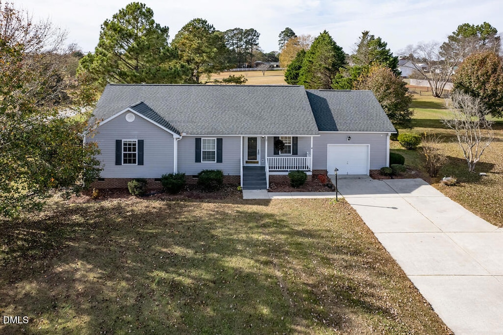 101 Lansing Dr, Benson, NC 27504 - photo 1