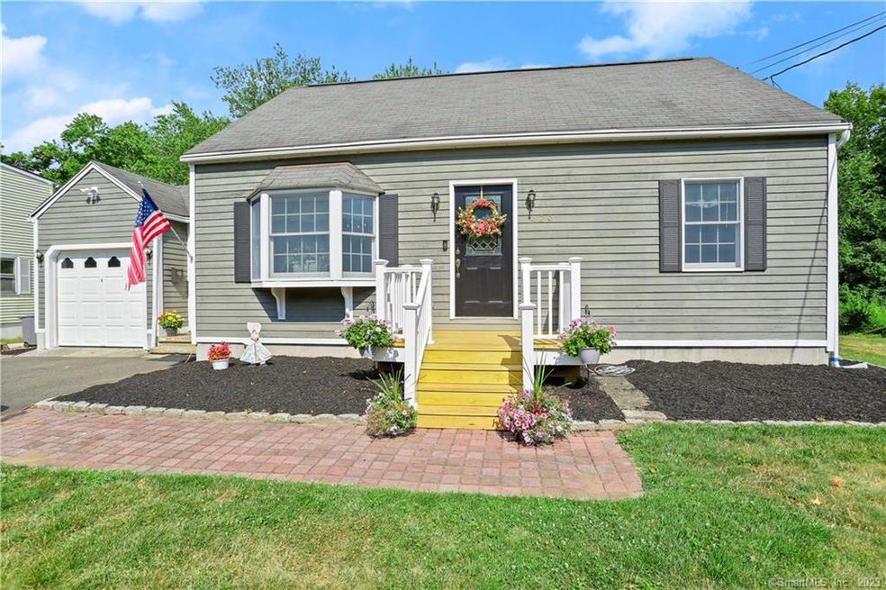 429 Hooker Rd, Bridgeport, CT 06610 - photo 1