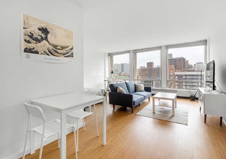Kips Bay Towers unit 12G, New York, NY 10016 - photo 1