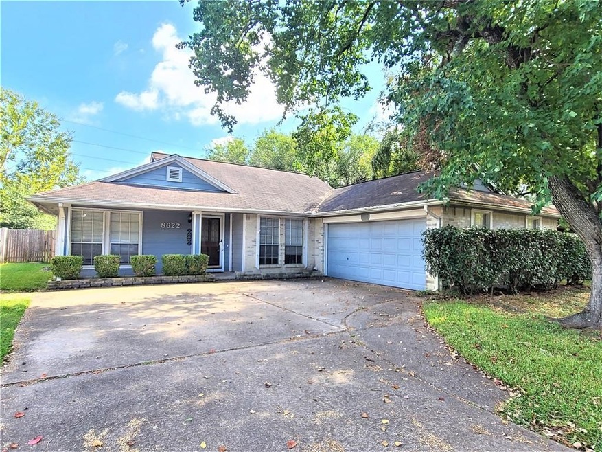 8622 Sunny Ridge Dr, Houston, TX 77095 - photo 1