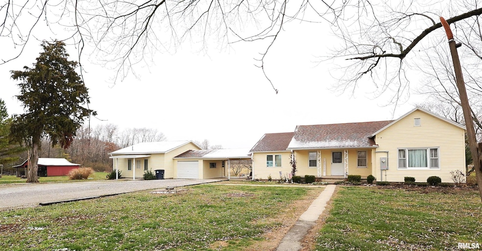 905 W Blair St, Salem, IL 62881 - photo 1