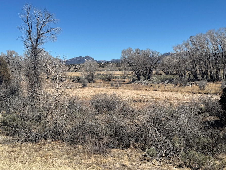 1125 S Juniper Cir, Panguitch, UT 84759 - photo 1