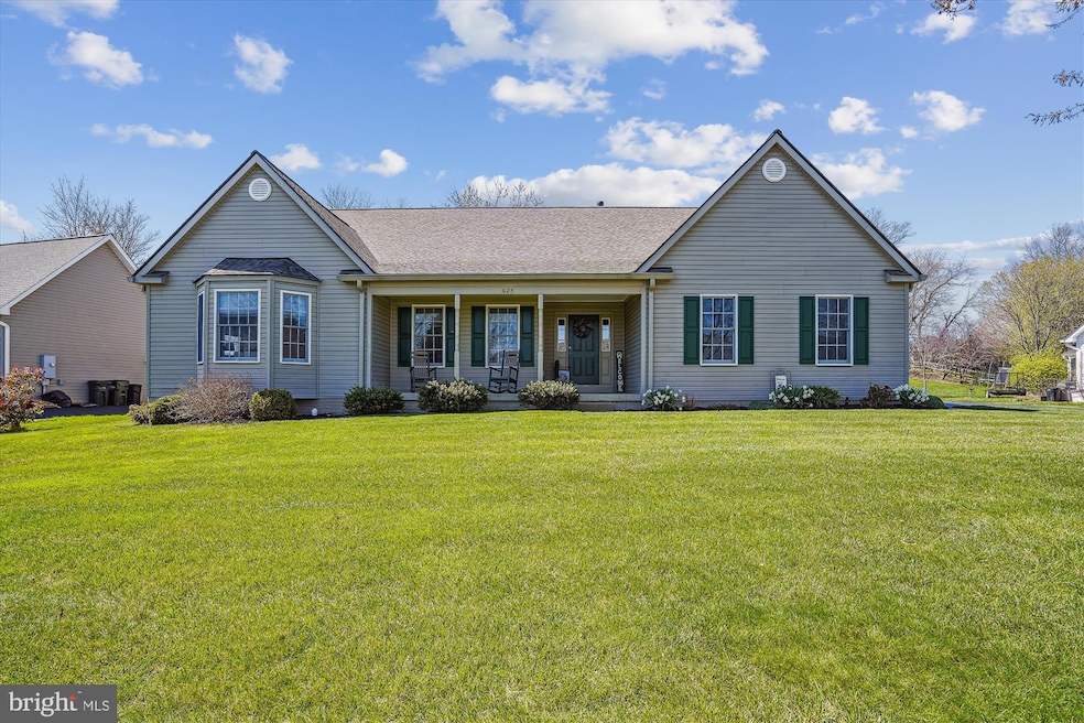 625 Elliot Dr, Purcellville, VA 20132 - photo 1