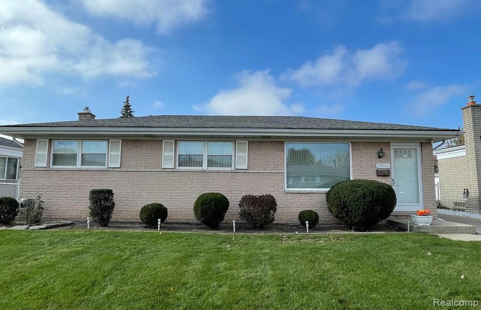 Beautiful Brick Ranch~Welcome Home!