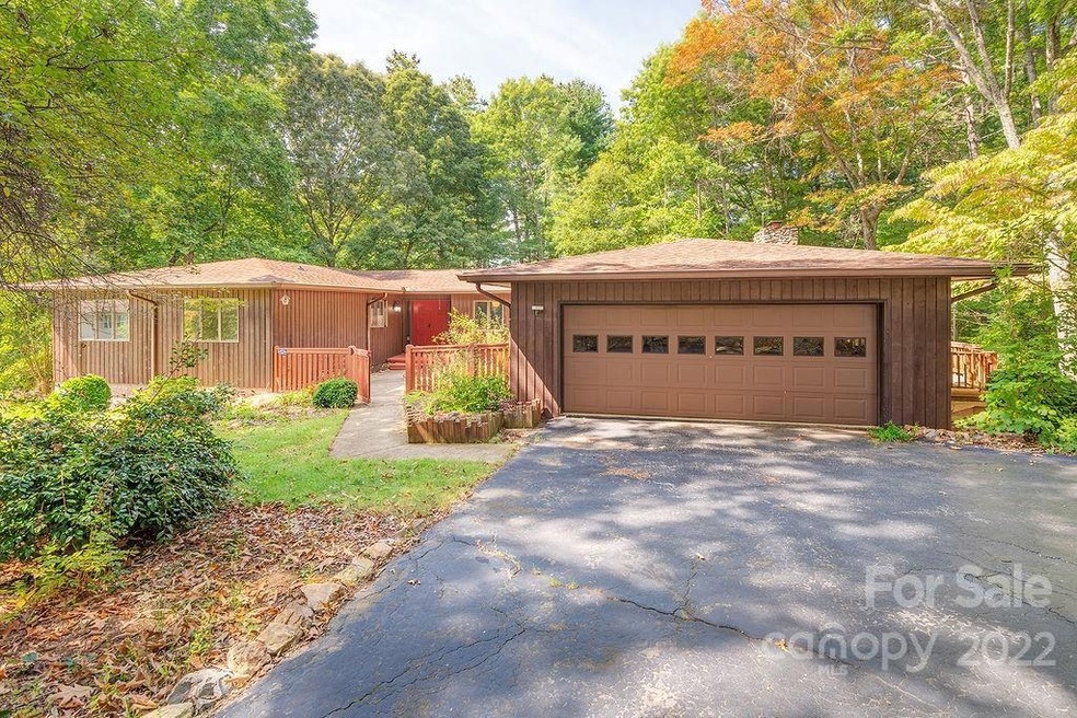 15 Gardenwood Dr, Asheville, NC 28803 - photo 1