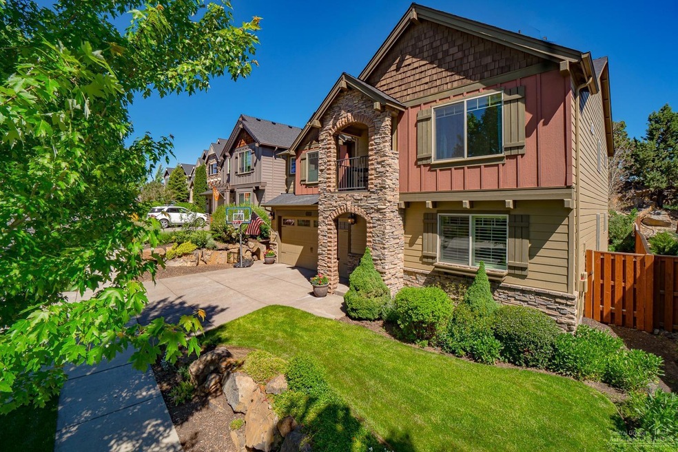 20968 Lava Flow Ln, Bend, OR 97701 - photo 1