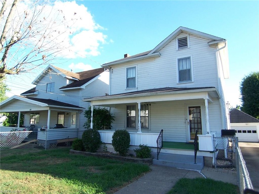 Front view with Garage