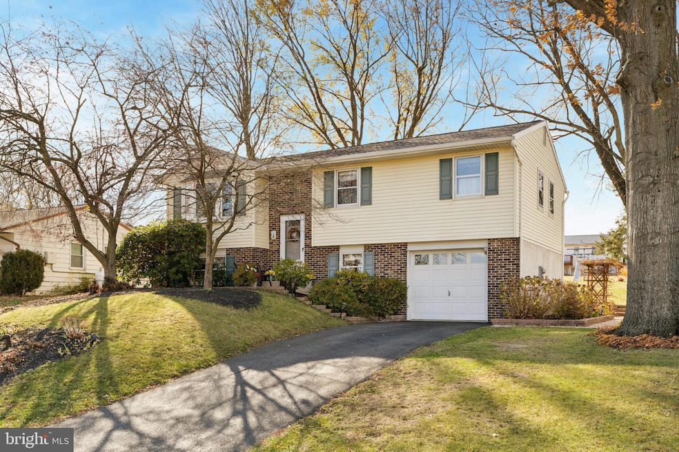 Pending $325,000 • Co-Listing Agent