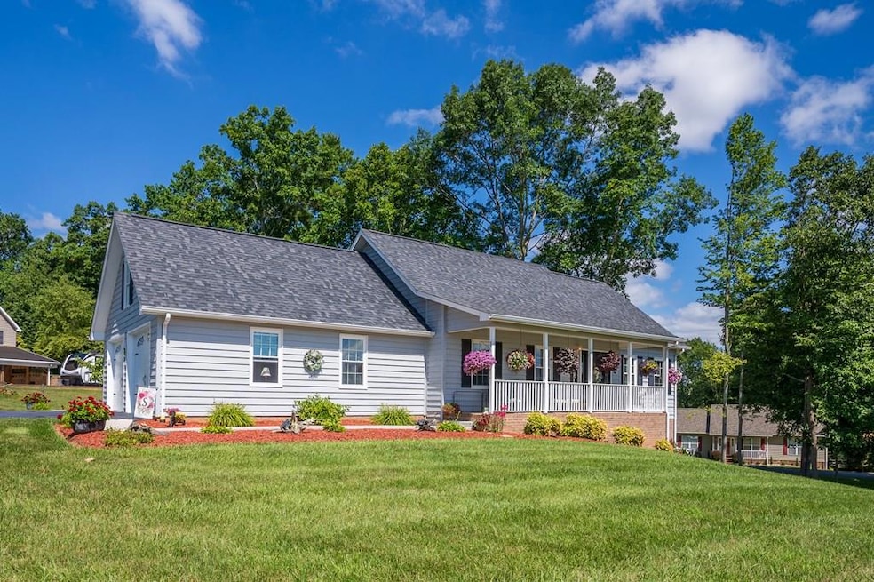 179 Commonwealth Rd, Galax, VA 24333 - photo 1