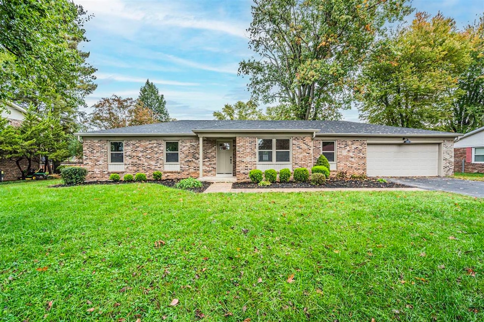 1576 Grinstead Way, Bowling Green, KY 42103 - photo 1