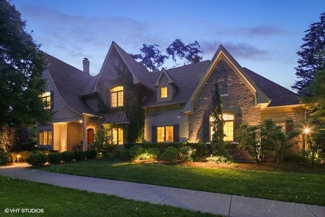 618 S Hawthorne Ave, Elmhurst, IL 60126 - photo 1