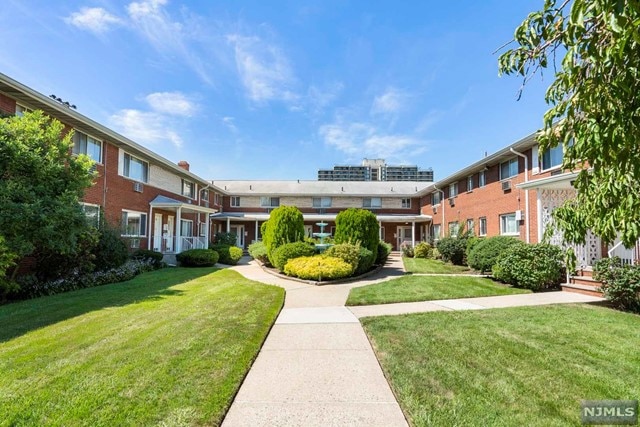 1315 Anderson Ave unit 13, Fort Lee, NJ 07024 - photo 1