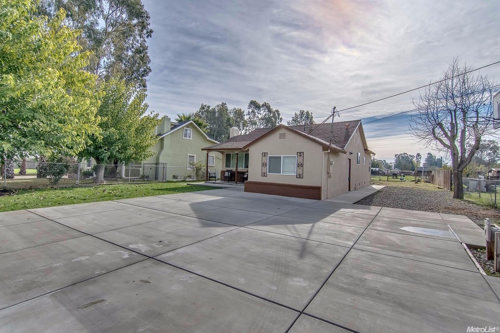 3960 E Calimyrna Rd, Acampo, CA 95220 - photo 1