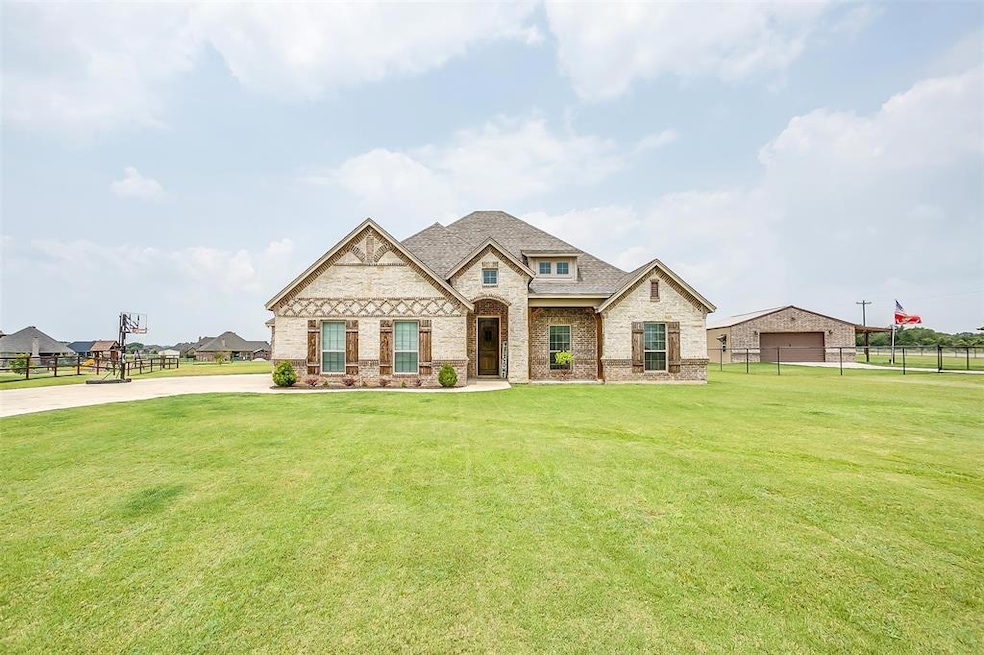 104 Eagle Moor Ln, Brock, TX 76087 - photo 1