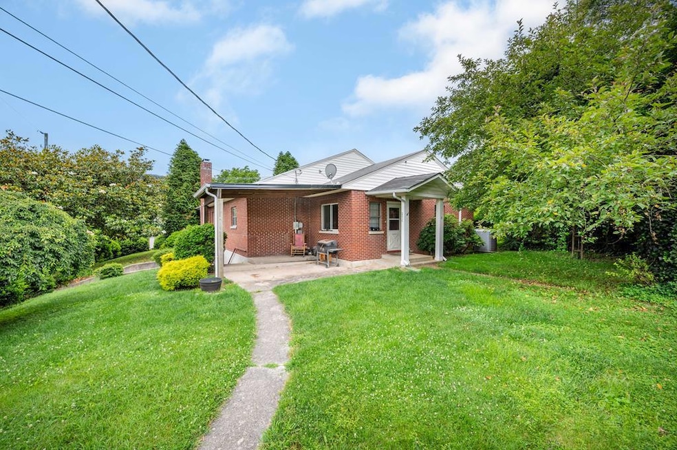 Under Contract $300,000