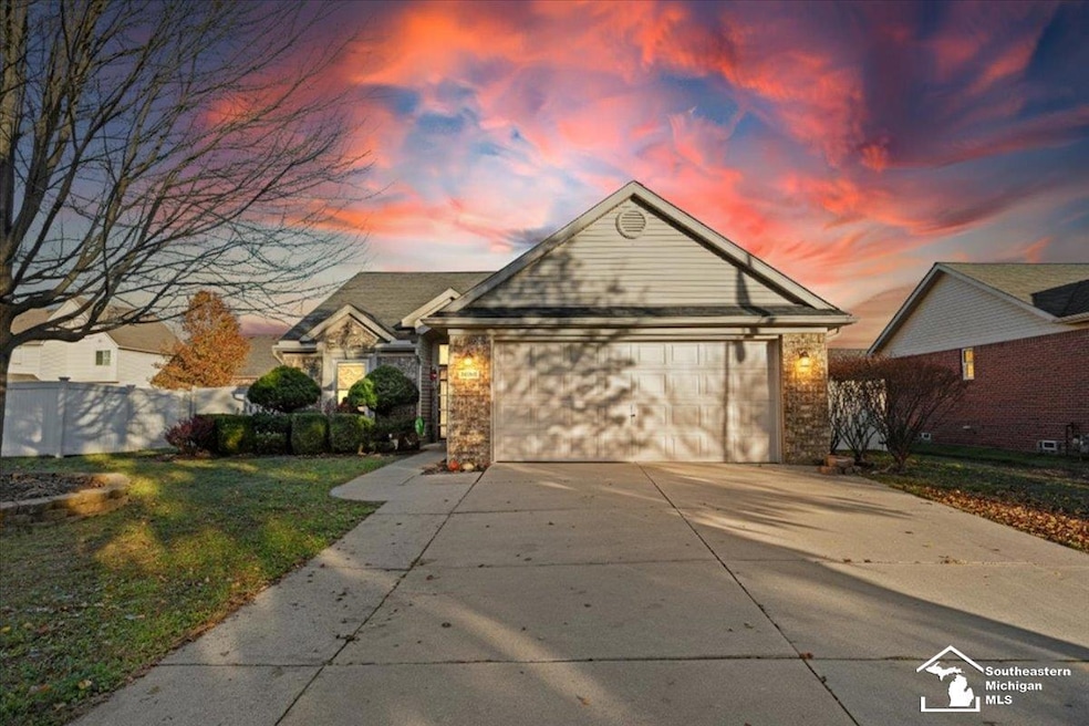 12336 Hannah Ln, Carleton, MI 48117 - photo 1