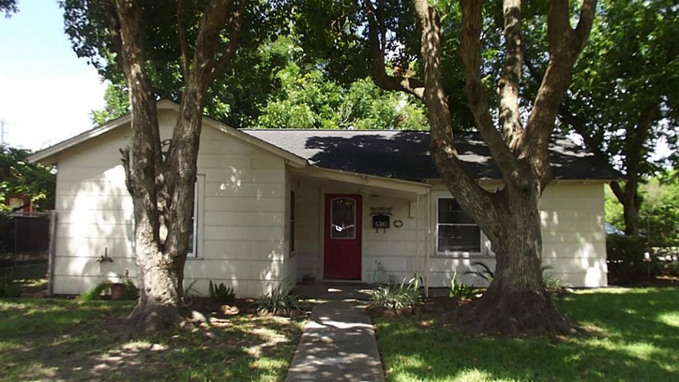 1200 James St, Rosenberg, TX 77471 - photo 1