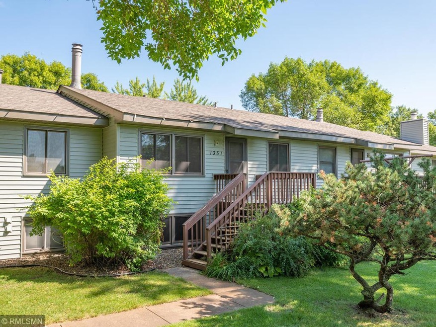 1351 Arden View Dr Arden Hills