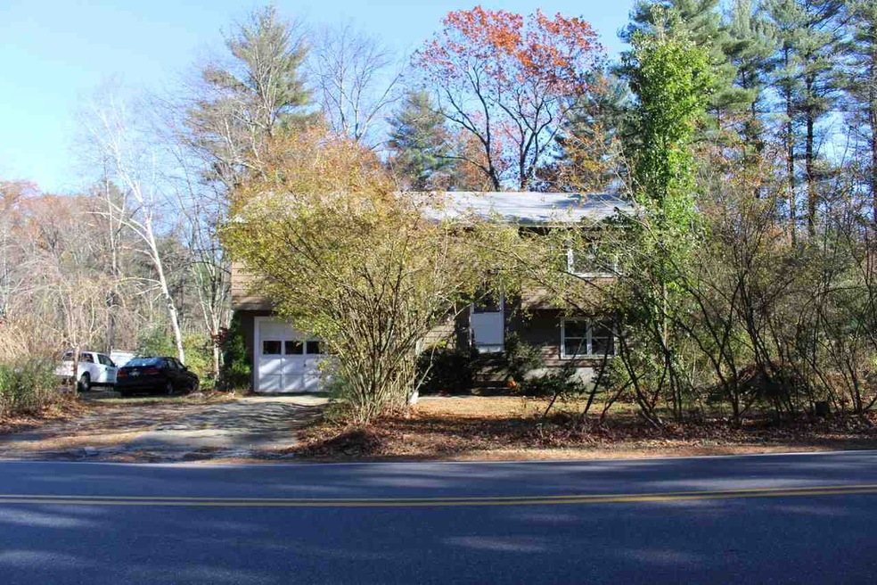 216 High Range Rd, Londonderry, NH 03053 - photo 1