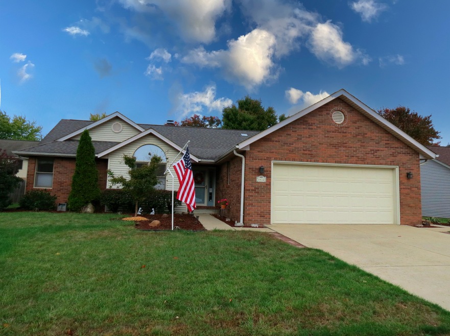 3412 Briar Ridge Way, Columbus, IN 47203 - photo 1