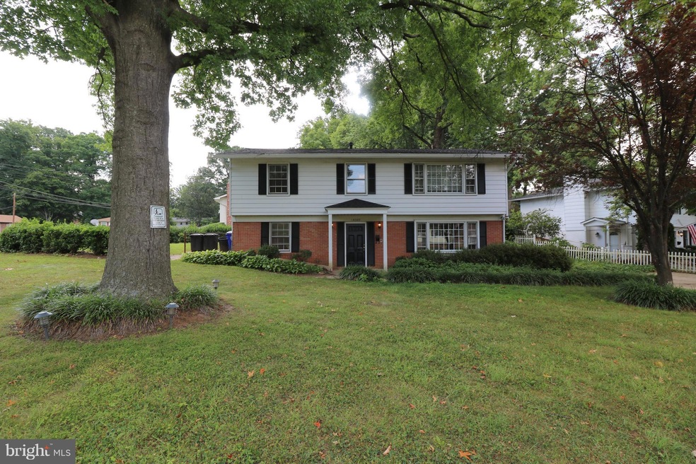 14305 Blackmon Dr, Rockville, MD 20853 - photo 1