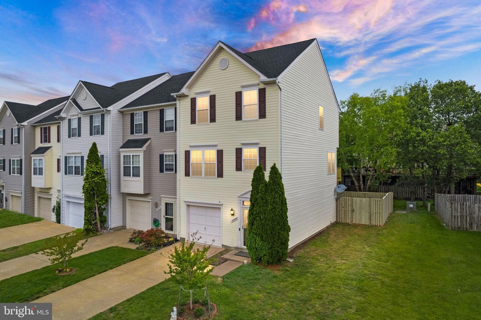 11070 Clovertree Ct, Manassas, VA 20109 - photo 1