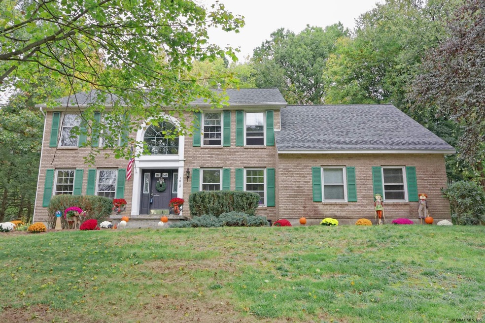 1019 Shannon Blvd, Schenectady, NY 12309 - photo 1