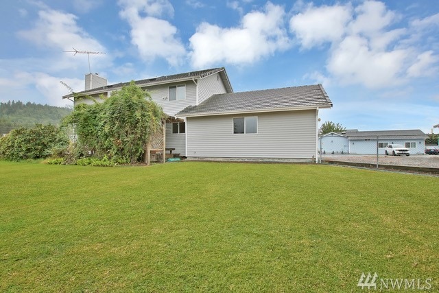 1009 Old Pioneer Way NW, Orting, WA 98360 - photo 1