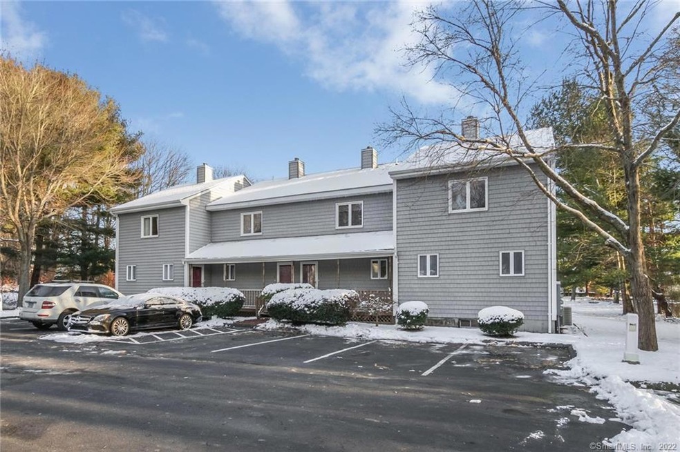 Wonderful 2 Bedroom 1.5 bath condo townhome in Paw