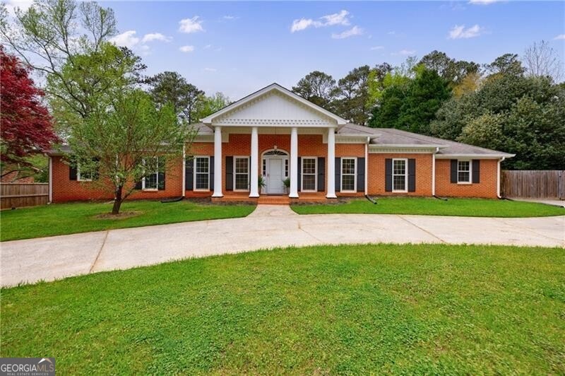 11600 Northgate Trail, Roswell, GA 30075 - photo 1