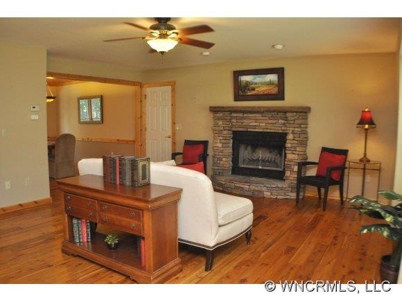 431 Heather Marie Dr, Hendersonville, NC 28792 - photo 1