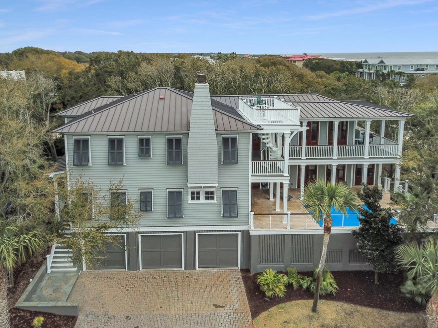 Welcome Home to 3301 Palm Blvd.