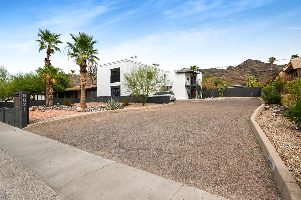 9621 N 16th St unit 4, Phoenix, AZ 85020 - photo 1