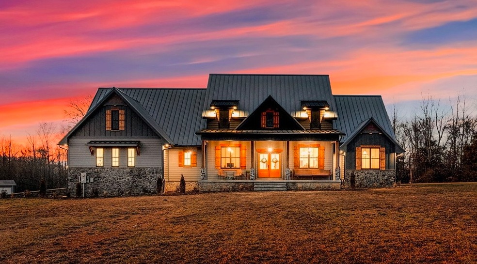 Sold $735,000