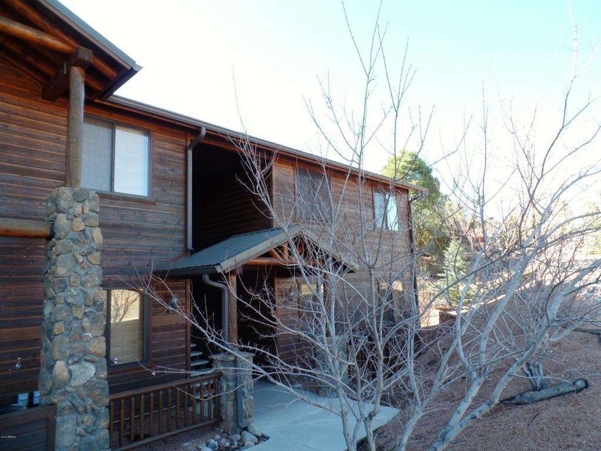 Fully Furnished Upper Unit w-Views