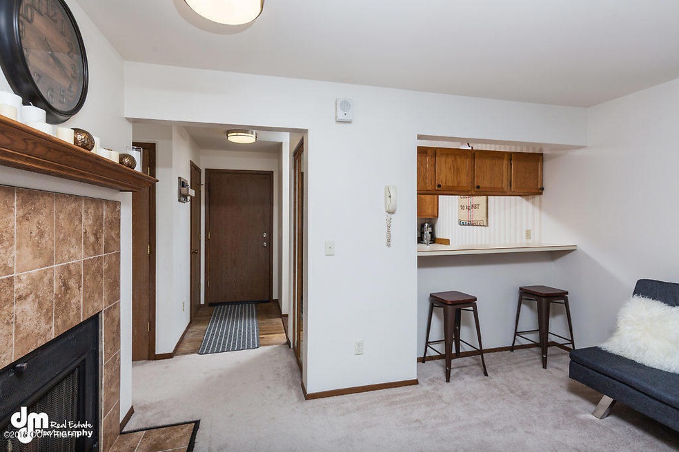 Living Room to Entry_CG_8278-SMALL