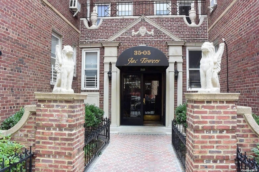 Sold $355,000 • Co-Listing Agent