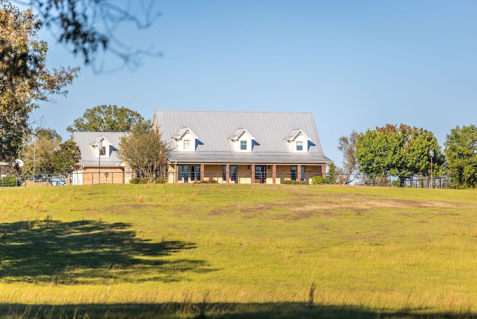 889 Farm To Market Road 2683, Jefferson, TX 75657 - photo 1