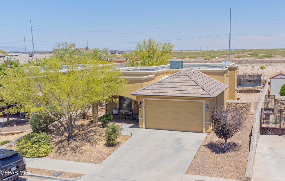 14225 Desert Sky Dr, Horizon City, TX 79928 - photo 1