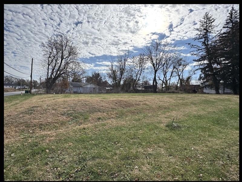 902 S Rollins St, Macon, MO 63552 - photo 1