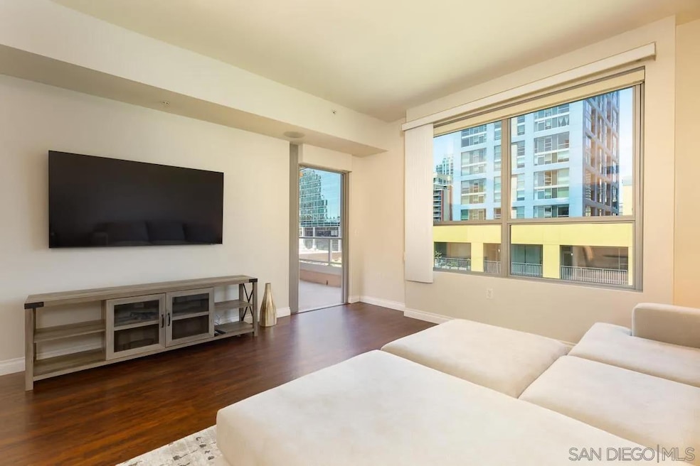 Park Terrace unit 634, San Diego, CA 92101 - photo 1