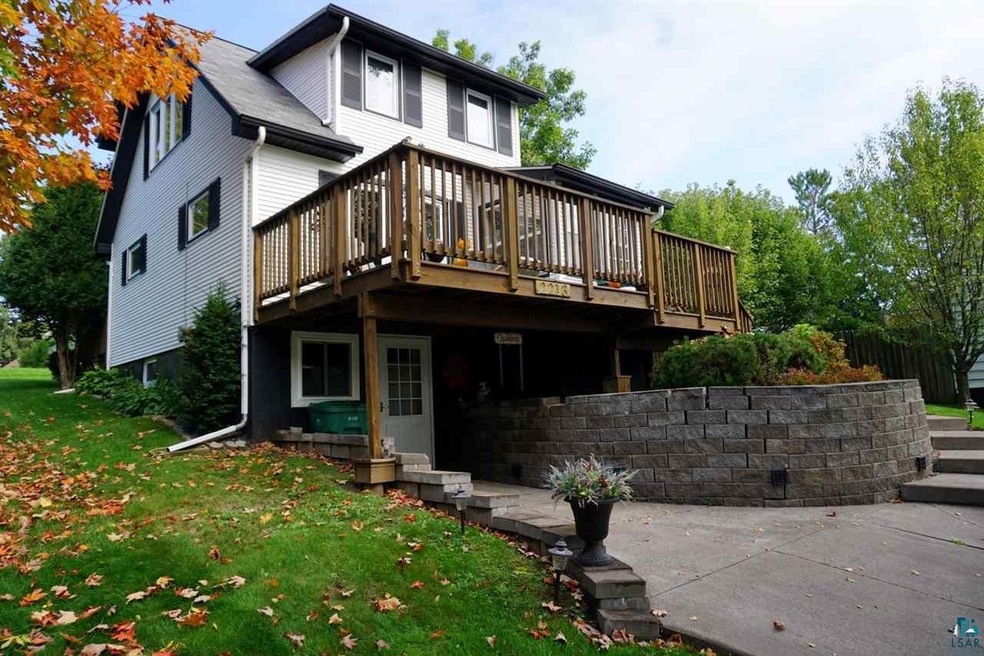 2213 Nanticoke St, Duluth, MN 55811 - photo 1