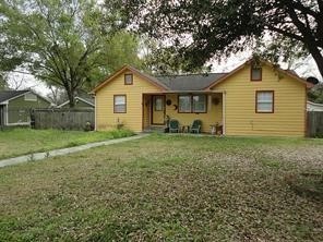 527 Hohldale St, Houston, TX 77091 - photo 1
