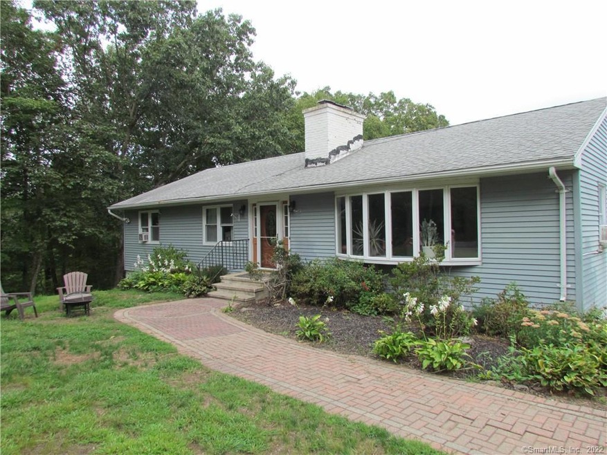 75 Pepper St, Monroe, CT 06468 - photo 1