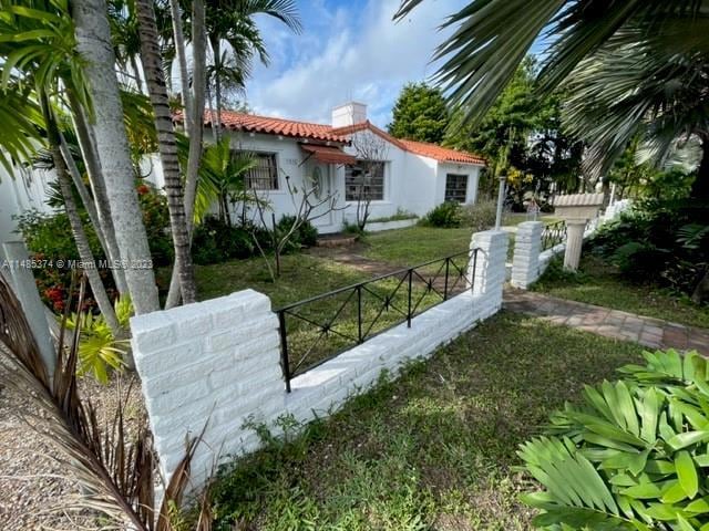 Sold $1,725,000 • Co-Listing Agent