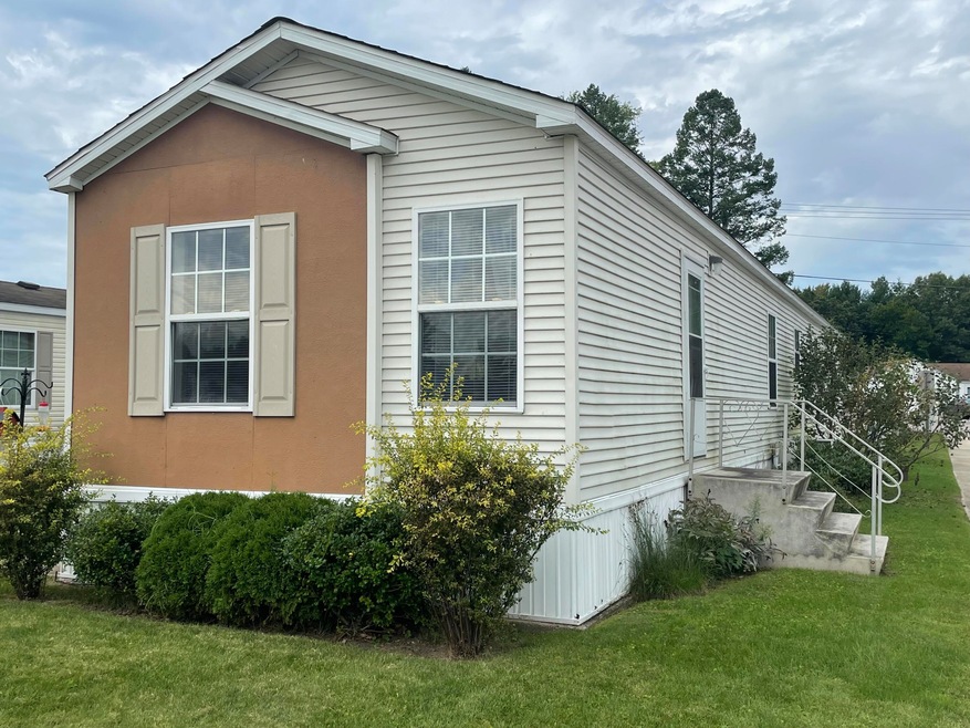 Lot 1 Front Pic 1