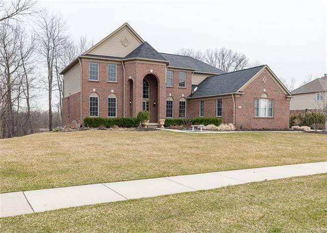 3235 Woodview Circle