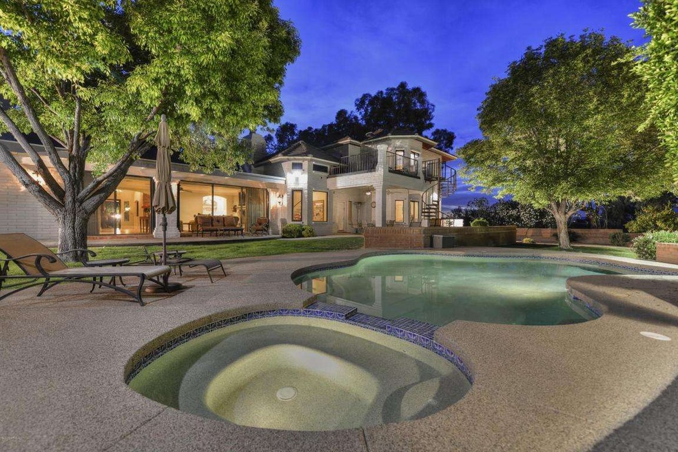 Private Exterior Back - Pool